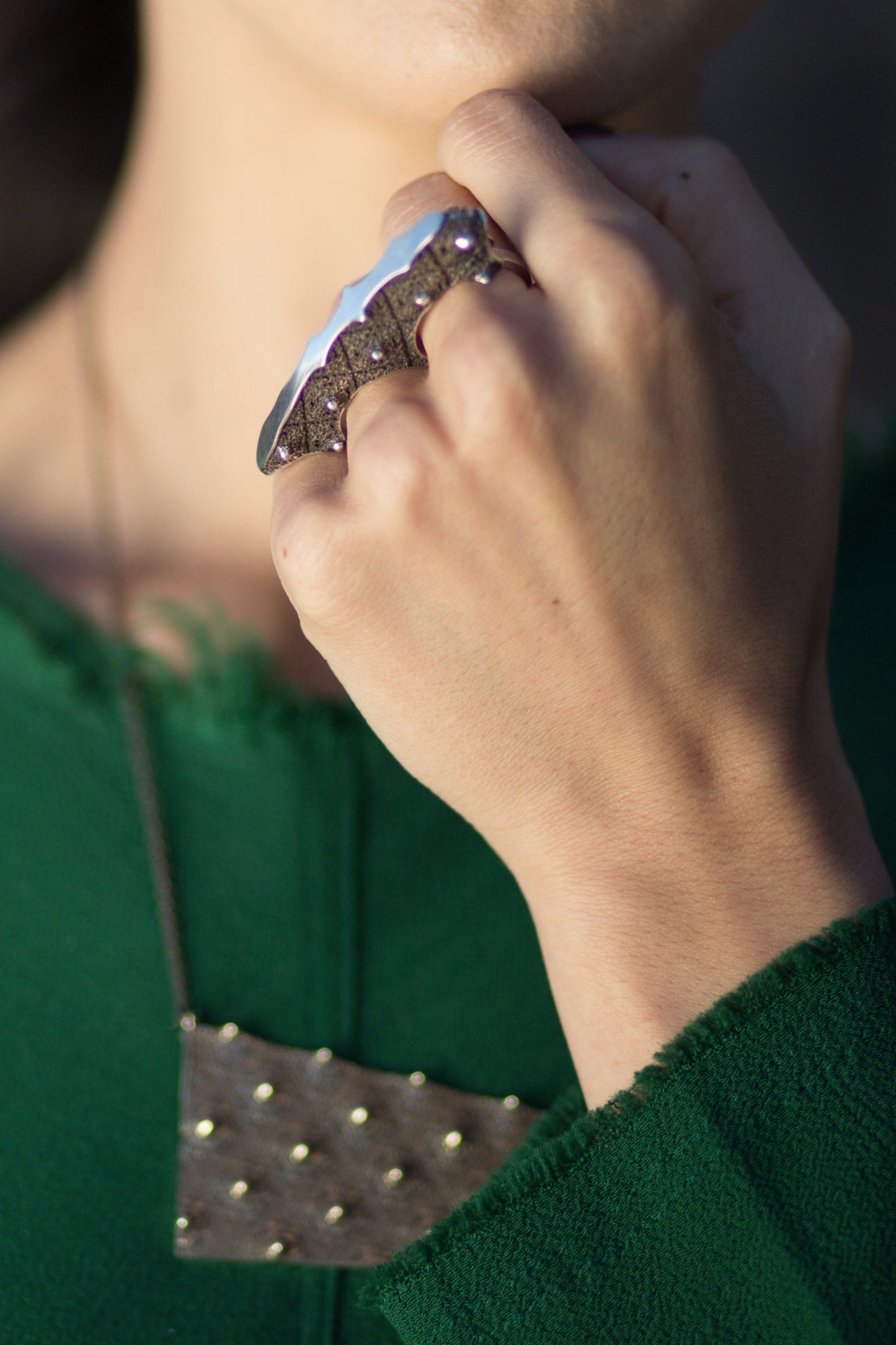 Double finger silver ring