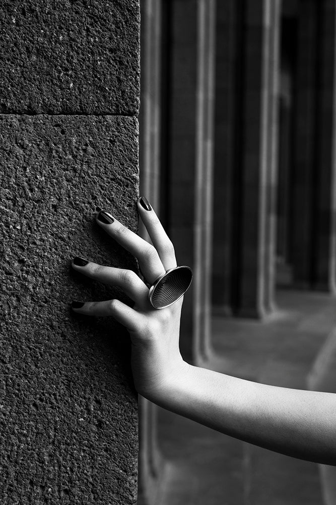 Cosmic Minimalism: Silver Ring Collection Takes You to "Space"