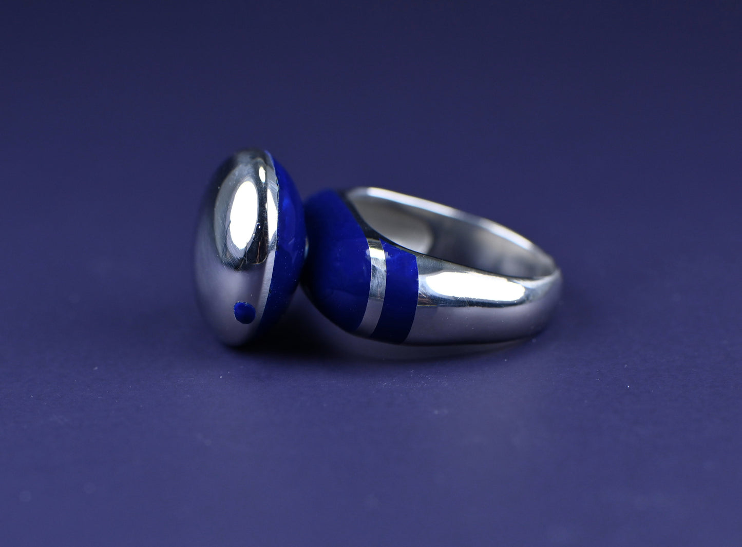 'Equilibrium4' Silver and Ultramarine Blue Enamel Ring