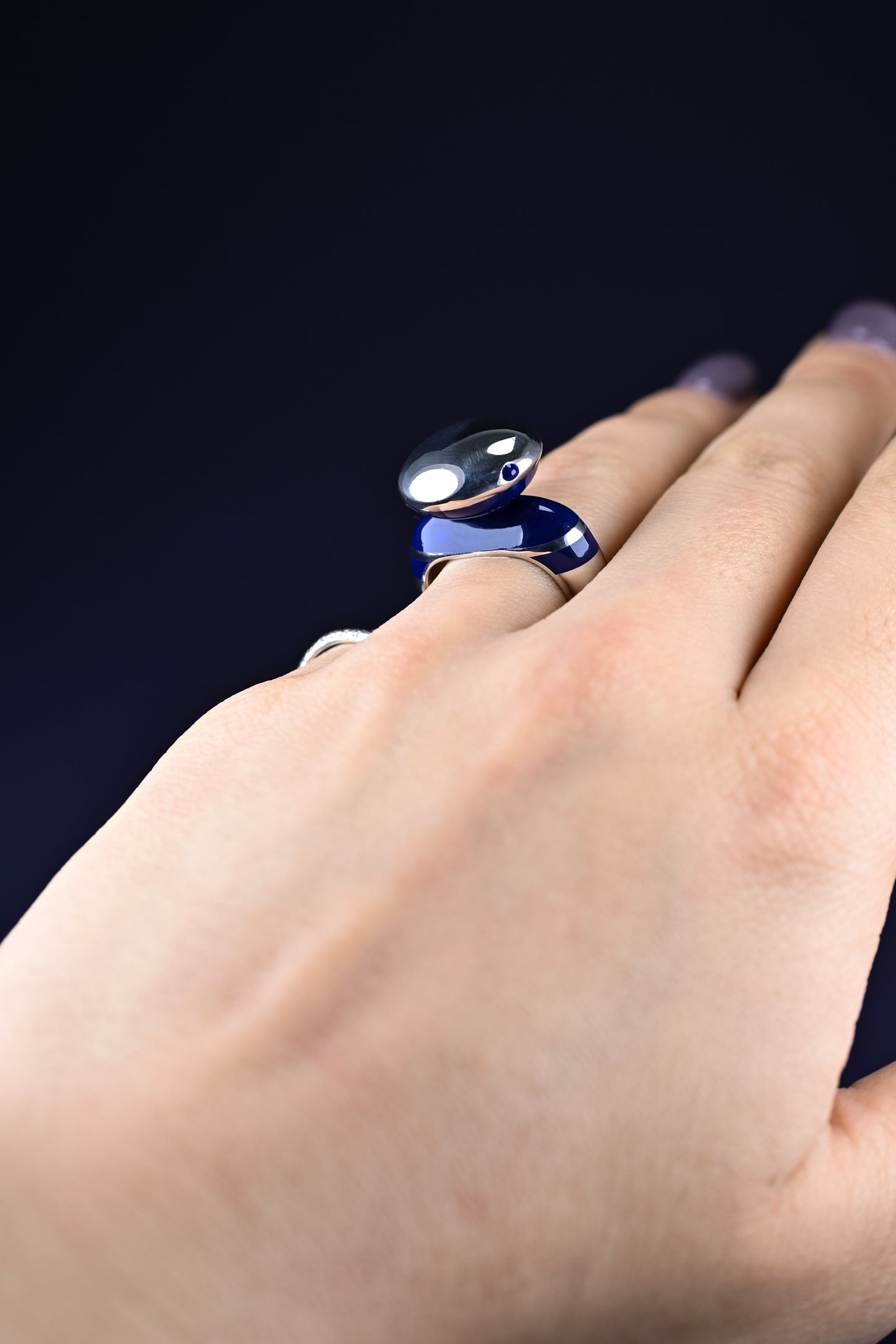 'Equilibrium4' Silver and Ultramarine Blue Enamel Ring